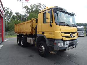Camion lourd d'occasion Mercedes ACTROS 3346 6x6 Euro5 Diesel 2012 avec benne basculante, transmission, caméra 360°, conduite à gauche, 31-40T - Product Image 2