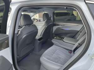 VO-YAH Chasing Light Zhuiguang Dongfeng SUV Eléctrico Usado de 5 Plazas de China Beijing, Vehículo Eléctrico y Vehículo en General Lantu - Product Image 6