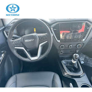 USADO, Camioneta 4x4 2024, Automática, Volante a la Izquierda, Techo Panorámico de Aleación de Aluminio R17, Motor 4.1-6L, Asientos de Cuero, Interior Oscuro - Product Image 6