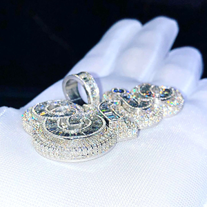 Colgante Hip Hop de Lujo con Perlas de Agua Salada y Moissanita, Chapado en Oro, con Detalles de Letras Personalizadas, Brillo Premium Intenso - Product Image 3