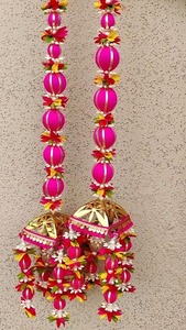 งานแต่งงานแบบกอต้า ปาตติ กาลิรา พร้อมพวงมาลัยประดับ |   ของตกแต่งผนังแบบแขวนสำหรับงานฮาล์ดี เมเฮนดี ดิวาลี และงานเฉลิมฉลองต่างๆ พร้อมกระดิ่งทองเหลือง ปรับแต่งได้ - Product Image 3