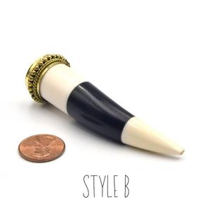 Joyas colgantes de hueso orgánico que fusionan estilo y naturaleza, diseñadas para aquellos que aprecian la individualidad y la autenticidad - Product Image 3