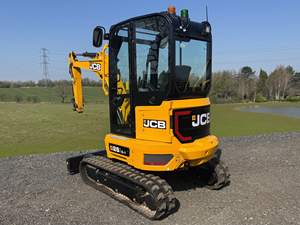 Excavadora de cadenas pequeña JCB 26C-1 usada |   Máquina Excavadora Hidráulica de 4 Toneladas, Motor Koop, Bomba de Alta Eficiencia, Lista para Enviar - Product Image 5