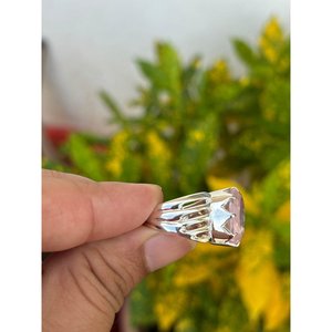 Bague ovale en argent 925 avec quartz rose, sertissage tendance, plaqué or rose et rhodium, certifiée IGI, cadeau avec placage couleur or 18 carats - Product Image 4
