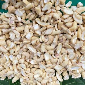 Anacardos de proveedor de confianza en Vietnam, anacardos tostados salados con piel, anacardos de 20 kg de Santigo Vietnam - Product Image 1