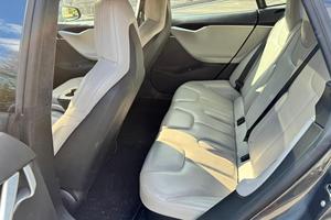 TESLA LHD/RHD 2015 USADO MODELO S P90D - Product Image 2