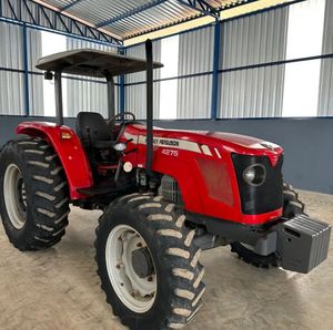 Tracteur agricole original Massey Ferguson MF 240 MF 185 MF 165 2WD à vendre. - Product Image 5