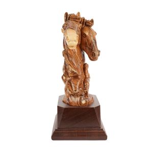Escultura de Dos Caballos Tallada a Mano en Madera de Olivo, 26 cm, Figura de Caballo de Madera Hecha a Mano en Belén - Product Image 2