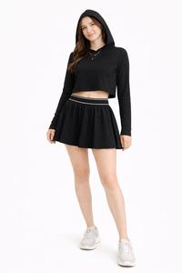 Ensemble assorti 2 pièces comprenant un haut ample à manches longues et un short à taille élastique, en polyester/nylon à séchage rapide, idéal pour le sport - Product Image 2