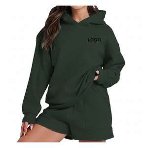 Ensemble sweat-shirt et short pour femme, style décontracté, coupe ample, tenue deux pièces, 100% coton, style streetwear moderne, confortable pour tous les jours - Product Image 5