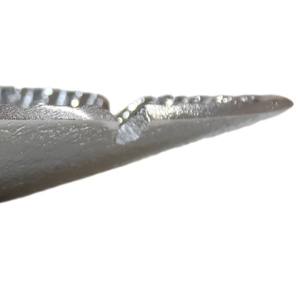 Plateau décoratif en forme de feuille d'aluminium enduit de couleur argent plateau de service en métal fait à la main pièce maîtresse bol décor à la maison - Product Image 4