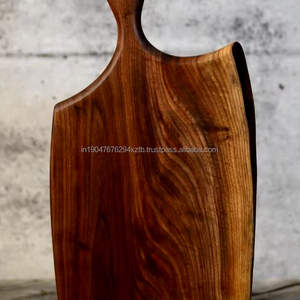 Planche à découper KALATRI Premium en bois d'acacia fait main, écologique, passe au lave-vaisselle, élégante, pour charcuterie et boucherie - Product Image 3