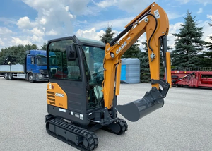 Mini-excavatrice CASE CX18C d'occasion et neuve, compacte, 1,9 tonne, avec 3 godets, godet de terrassement d'une capacité de 0,12 m³, à vendre - Product Image 3