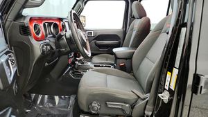 CAMIONETA GLADIATOR RUBICON 2020 HP 285 TRACCIÓN EN LAS CUATRO RUEDAS TRANSMISIÓN AUTOMÁTICA USADA EN EXCELENTES CONDICIONES - Product Image 2