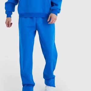Factory-Made Lightweight Cotton Men's Tracksuit Quick Dry & Eco-Friendly Top Sale with Cheap Price Solid Pattern for Winter - Product Image 3