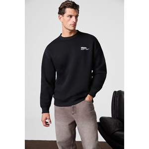 Sweat-shirt à col rond doublé en polaire pour homme GRIMELANGE Ernest en coton biologique ultra doux avec détails imprimés - Product Image 1