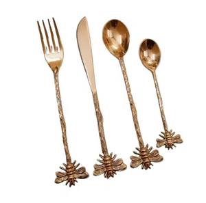 Ensemble de 4 couverts en laiton à utilisation longue durée avec poignée de coulée nouvelle coutellerie en métal pour hôtel nouvelle cuillère et fourchette à couverts en métal - Product Image 1