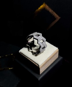 Bague de fiançailles et de mariage en argent sterling plaqué or, taille ajustable, personnalisée, avec moissanite de 1 carat certifiée GIA IGI, cultivée en laboratoire, style vintage - Product Image 1