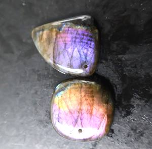Wholesale Purple <b>Labradorite</b> Cabochon Natural Crystal Gemstone Pear Shape Mix Drill Animal Flashy Loose Cute Purple <b>Labradorite</b> - Product Image 3