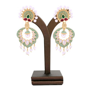 Pendientes colgantes chapados en oro de inspiración AD antiguos elegantes, moda de latón de moda de lujo, Exportación personalizada, proveedor Artificial de lujo - Product Image 1