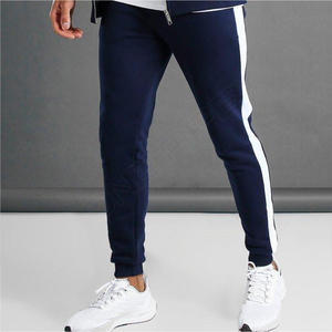 Vêtements de jogging d'entraînement personnalisés Survêtement de sport zippé pour hommes Survêtement de course pour hommes Ensemble de sweats à capuche et pantalons - Product Image 5