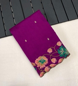 Precioso Sari de seda con trabajo de bordado y motivos con borde cutwork, Sari de desgaste de boda, Sari de desgaste de fiesta de diseñador de Bollywood - Product Image 6