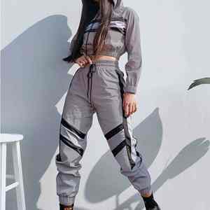 Nouvelle conception de pantalon crayon, col à capuche, survêtement réfléchissant pour femmes, veste coupe-vent à capuche, pantalon, ensembles coupe-vent pour femmes - Product Image 6