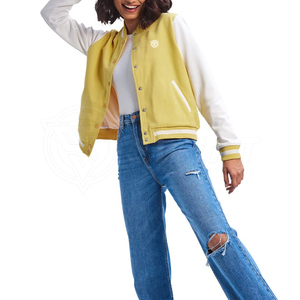Blouson universitaire personnalisé pour femme – Hiver – Qualité supérieure – Design unique – Extérieur en coton tricoté respirant – Séchage rapide – Amovible - Product Image 3