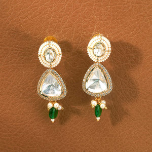 Boucle d'oreille classique Kundan artificielle avec exportateur de bijoux de mode plaqué or en Inde - Product Image 2