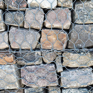 Scatola di gabbioni intrecciata con rivestimento arancione di sicurezza ad alta visibilità per barriere temporanee della zona di costruzione stradale - Product Image 2