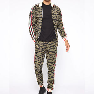 Chándales a rayas para hombre de alta calidad, nuevos diseños de moda y elegantes chándales de joggar. - Product Image 1