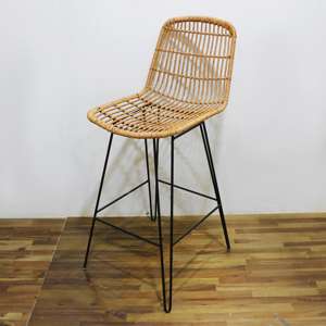 Comhome-Durable Plastic Rattan Lounge <b>Chair</b> with Built-in Storage and Matching Cushions for Stylish <b>Comfort</b> - Product Image 1