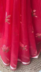 Sari Tradicional Kota Doriya con Bordado y Trabajo de Hilo, Blusa Sin Coser con Borde en las Mangas y un Hermoso Sari - Product Image 2