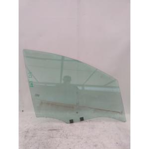 GLAS DE TOIT AVANT DROIT RENAULT Clio Série IV 803004101R (12>19) - Product Image 1