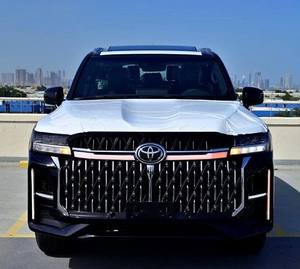 Negro 2024 para 300 GXR SAHARA V6 4WD Usado, Volante a la Izquierda, Techo Solar Panorámico, Arranque Remoto, Asientos de Cuero Oscuros - Product Image 2