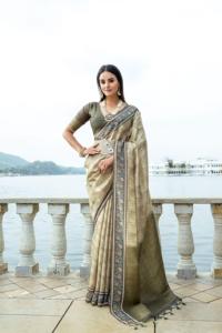 Soie douce élégante avec imprimé floral et Zari tissage Saree femme fabricant et fournisseur de mode de Surat au taux le plus bas - Product Image 4