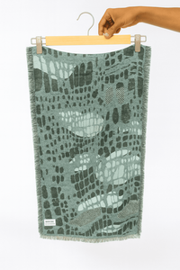 ผ้าพันคอผู้หญิงดีไซน์ผ้าแจ็คการ์ดลายดอกไม้สวยงามผ้าคลุมไหล่น้ำหนักเบาสำหรับฤดูหนาวฤดูใบไม้ร่วงพิมพ์ลายดอกไม้ - Product Image 5