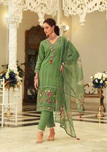 Vente en gros pur coton indien et pakistanais ensemble de vêtements d'exportation à la mode fantaisie broderie travail Organza Dupatta & Kurtis Pent - Product Image 3