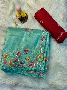 Les séquences de broderie multi-couleurs Heavy Premium Crush C-Pallu fonctionnent avec Zari Coding Work N Cut Work Border Prêt à porter Saree - Product Image 3