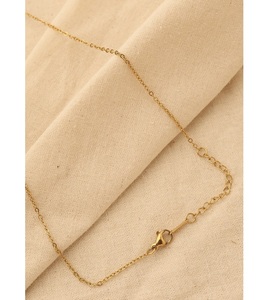 Elegante Collar Clásico de Piedras con Cadena de Eslabones para Mujer, Diseño Atemporal y Piedras Brillantes para Uso Diario y Ocasiones Especiales - Product Image 3