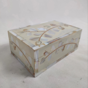 Joyero de hueso natural hecho a mano auténtico de la India MDF en forma de rectángulo con artesanía grabada con láser para abundancia - Product Image 1