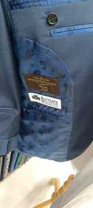 Costumes d'affaires respirants 2 pièces pour hommes, modèle #212, manches longues, col en V, plissé sur le devant, option grande taille - Product Image 5