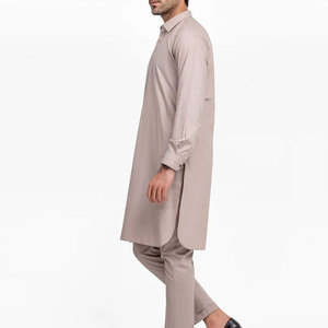 100% Vêtements décontractés traditionnels Shalwar Kameez de haute qualité pour hommes avec tailles personnalisées disponibles à la vente - Product Image 4