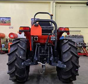 รถแทรคเตอร์ตีนตะขาบสำหรับ23HP L2501 Kubota L2-372 DR - Product Image 2