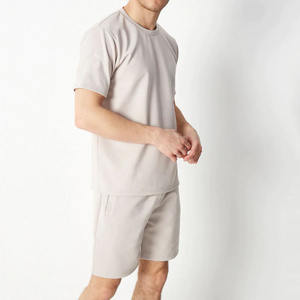 Ensemble 2 pièces de jogging d'hiver personnalisé pour homme avec logo – Short et T-shirt respirants style décontracté, couleur personnalisable pour la course à pied - Product Image 5