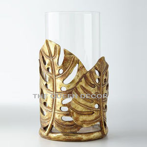 Bougeoir en aluminium finition or avec verre votif pour Noël, décoration intérieure, best-seller - Product Image 4