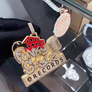 Pendentif Hip Hop Unisexe Personnalisé 2D Glacé Véritable Plaqué Or Jaune 18k Entièrement Moissanite Bijoux pour Occasions de Cadeaux - Product Image 5