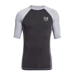 2025 Respetuoso con el medio ambiente Buena calidad Material puro Hombres Rash Guard Secado rápido Manga larga Color sólido Rash Guard para la venta - Product Image 5