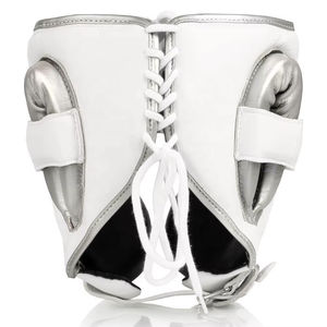 Protections de tête en cuir pour l'entraînement de boxe MMA - Protection d'arts martiaux personnalisable de haute qualité - Product Image 5