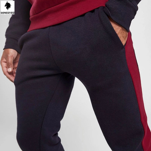 ชุดกีฬาสำหรับผู้ชายชุดวอร์มเล่นฟุตบอลแบบยืดหยุ่นชุดออกกำลังกายผ้าซับลิเมชันพิมพ์ลายว่างเปล่าดีไซน์เรียบลำลอง - Product Image 4